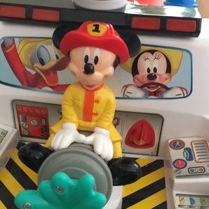 Meet your Posher, Leticia